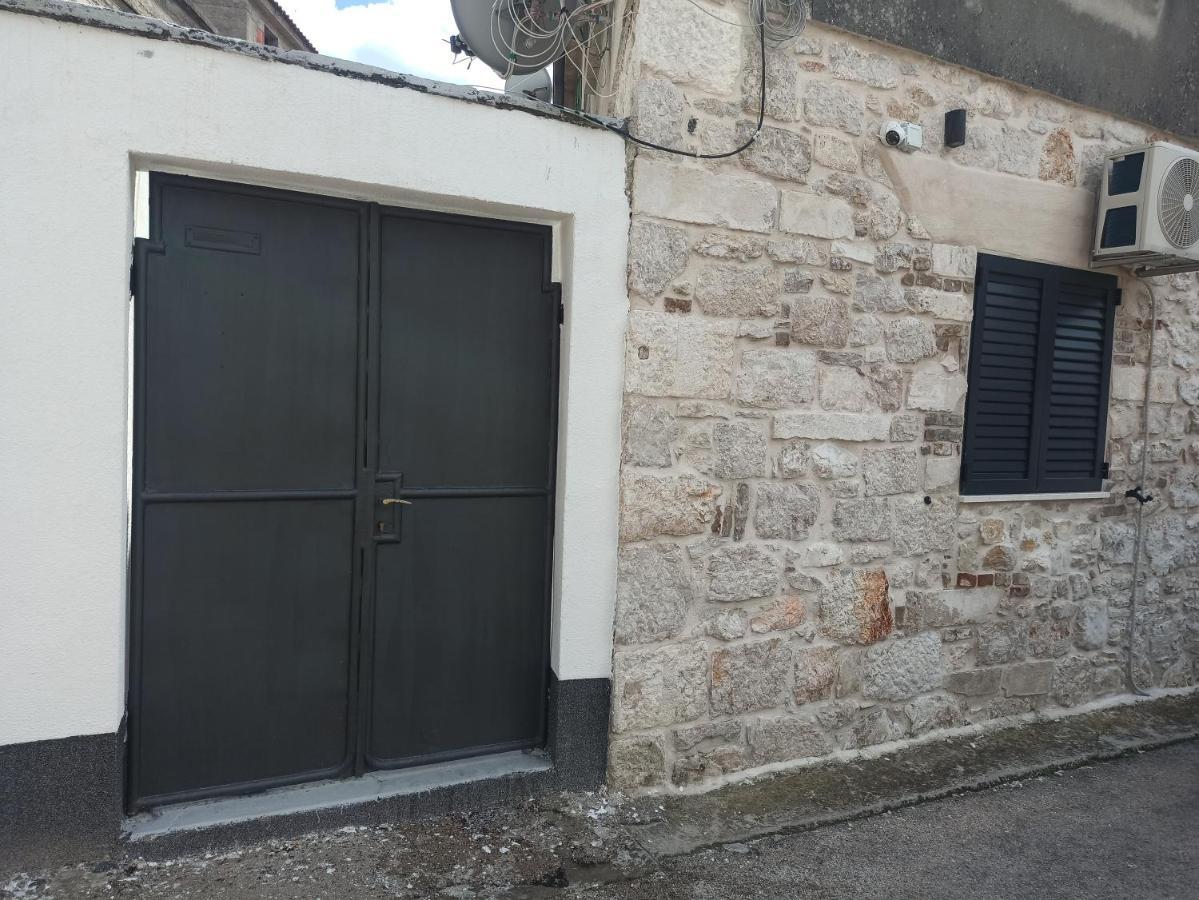 Grannyanny Apartment Sibenik Luaran gambar
